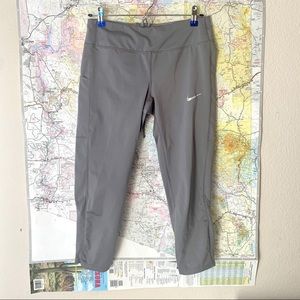 Nike Epic Run Gray Capri Crop Size Medium
